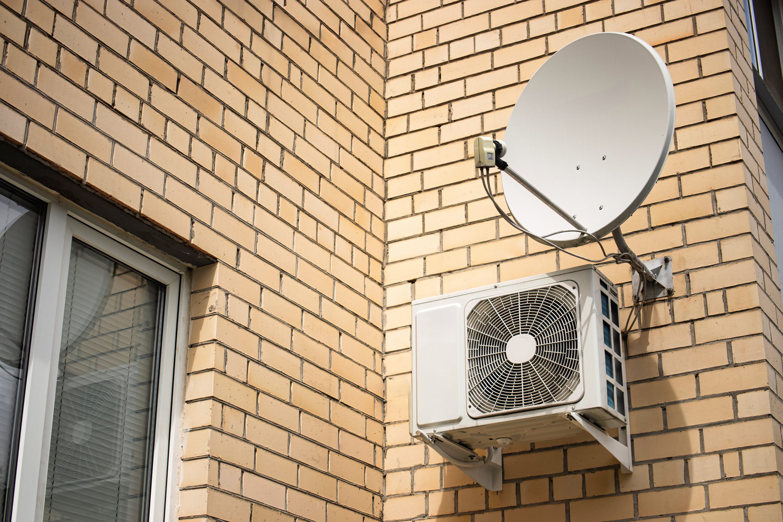 wall mounted air conditioning unit in a UK home that does not affect the EPC rating